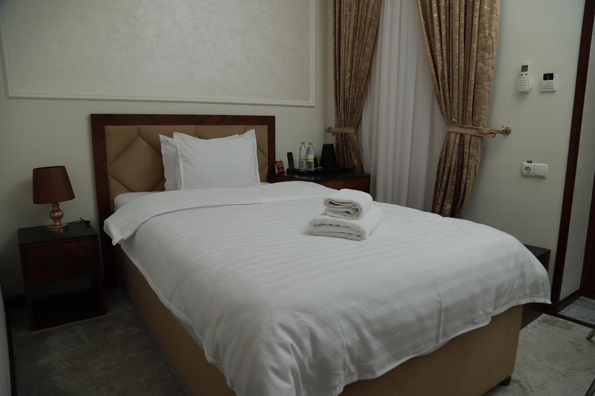 Sandhill Hotel Samarkand Exteriör bild